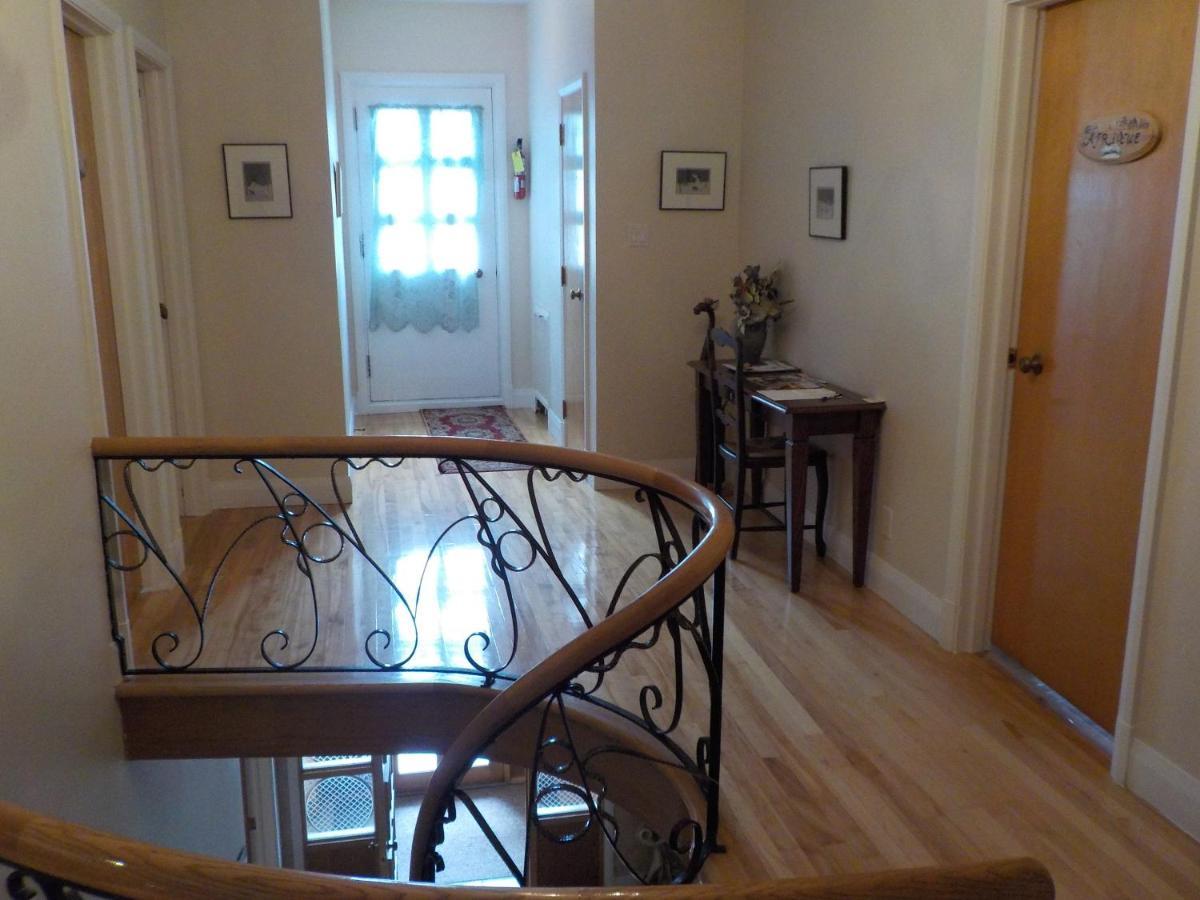 Gite Au P'Tit Manoir B&B Chicoutimi Exterior foto